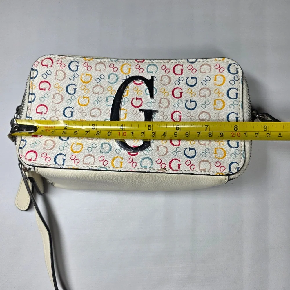 GUESS Logo Crossbody Bag White Multi Color Monogram G AA819914 Small Purse Y2K